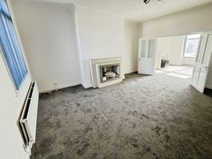 Dining Room - click for photo gallery